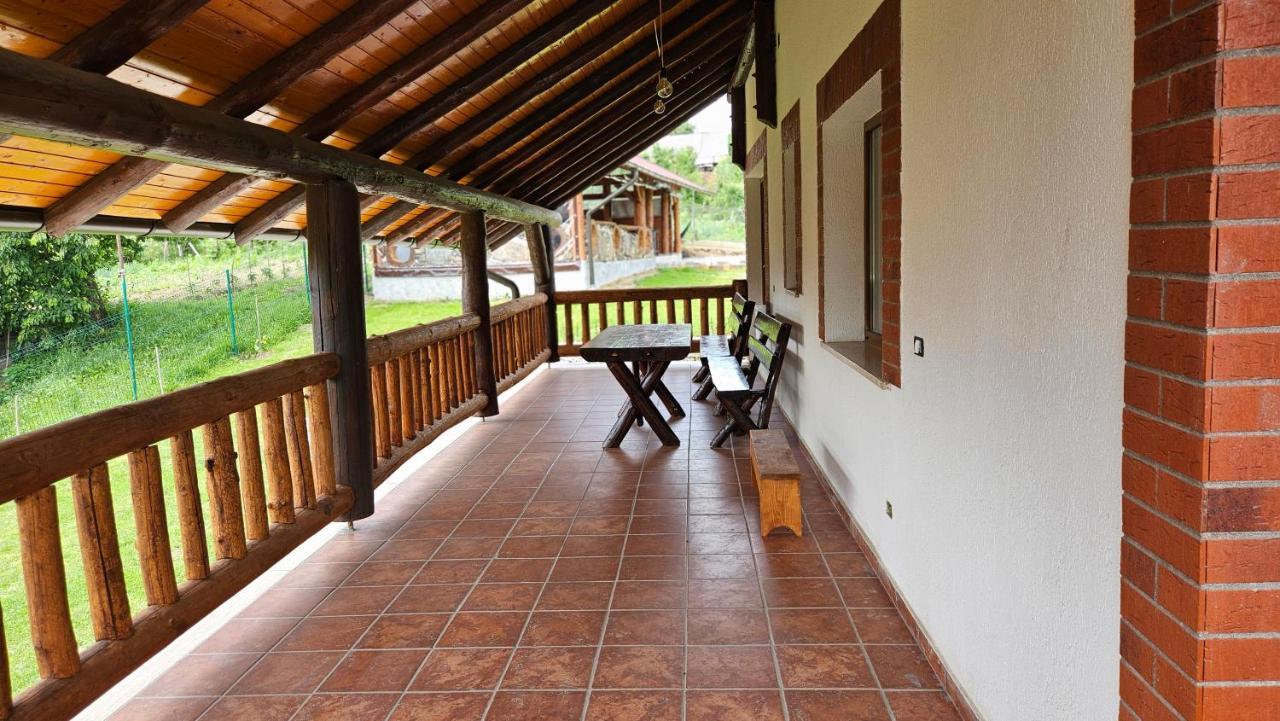 Pensiunea Tesoro Corbeni Exterior foto